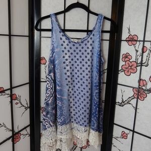 Elegant Blue Patterned Tank Top with Lace Trim